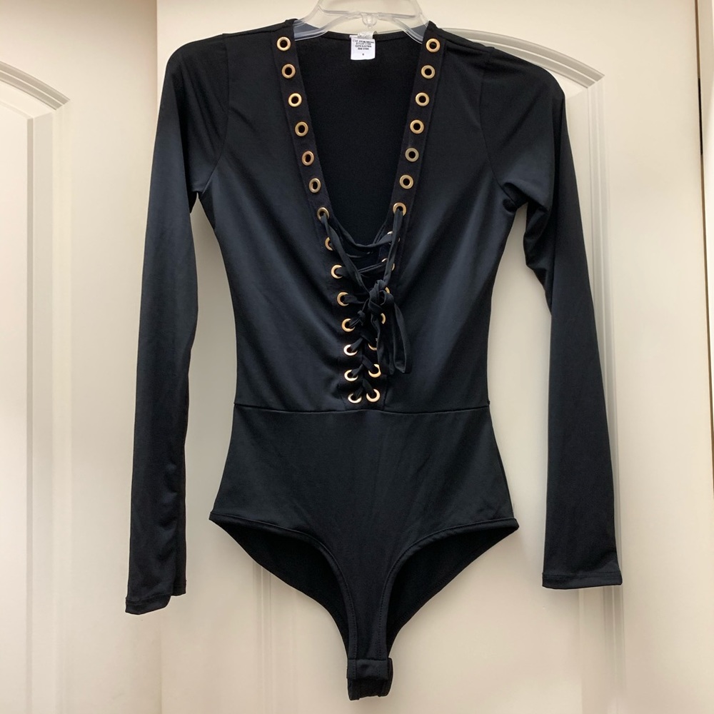 Black lace up bodysuit - Picture 2 of 6